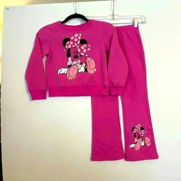 DISNEY MINNIE MOUSE SWEAT SHIRT SET SZ 5/6 PINK CUTE IMAGE ON TOP AND PANT LEG - Picture 1 of 6